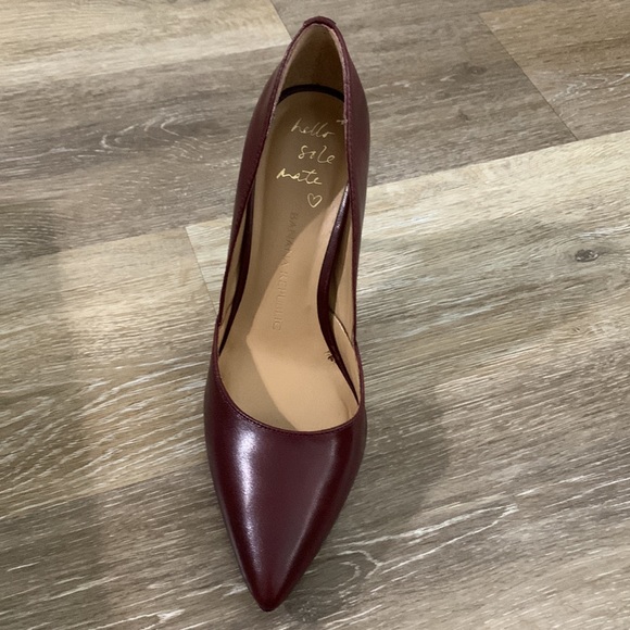 Banana Republic-Andilla Pumps EUC - Picture 8 of 8